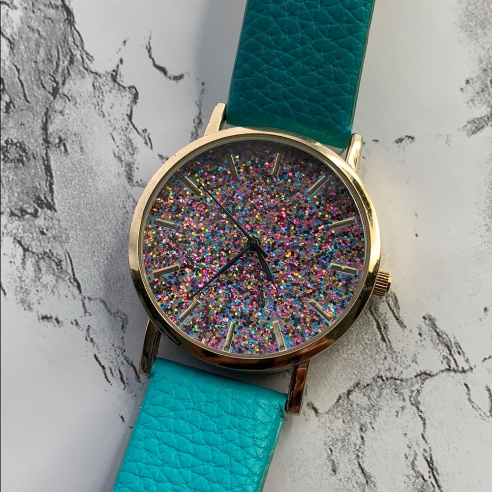 Colorful Pearlescent Loose Powder Dial Watch